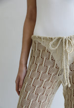 Carregar imagem no visualizador da galeria, Calça Reta Cós Baixo  Crochet - Macadamia