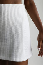 Carregar imagem no visualizador da galeria, Pareô Curto Crochet - Off-White