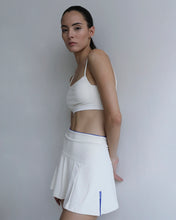Carregar imagem no visualizador da galeria, Saia Esportiva Pregas c/ Short Fixo - Off-White Piquet