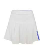 Carregar imagem no visualizador da galeria, Saia Esportiva Pregas c/ Short Fixo - Off-White Piquet