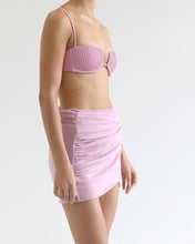 Carregar imagem no visualizador da galeria, Pareô Curto Franzido - Tricot Rosa Seco