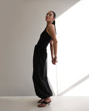 Carregar imagem no visualizador da galeria, Calça Balonê Alfaiataria - Linho Black