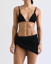 Carregar imagem no visualizador da galeria, Biquíni Top Triângulo Rolitês - Black Creponado