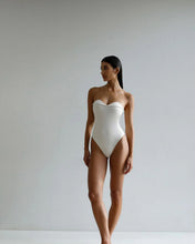 Carregar imagem no visualizador da galeria, Maiô Vértice - Off-White