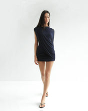 Carregar imagem no visualizador da galeria, Vestido Ruffed Cover - Tule Azul Marinho