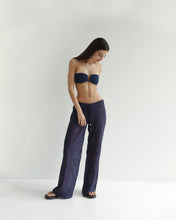 Carregar imagem no visualizador da galeria, Biquíni Top TQC Detalhe Pregas - Azul Marinho Creponado