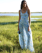 Carregar imagem no visualizador da galeria, Vestido Longo Franzido - Flores Azuis