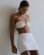 Carregar imagem no visualizador da galeria, Pareô Curto Crochet - Off-White