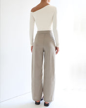 Carregar imagem no visualizador da galeria, Body Manga Longa - Off-White