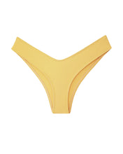 Carregar imagem no visualizador da galeria, Biquíni Tanga Asa Delta - Amarelo
