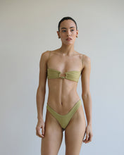 Carregar imagem no visualizador da galeria, Biquíni Tanga Asa Delta - Verde Cítrico