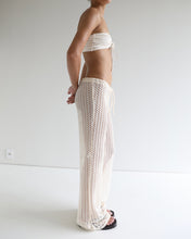 Carregar imagem no visualizador da galeria, Calça Reta Cós Baixo - Crochet Off-White