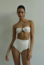 Carregar imagem no visualizador da galeria, Biquíni Tanga Hot Pants - Off-White