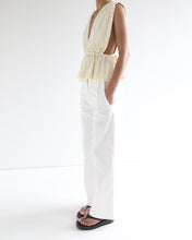 Carregar imagem no visualizador da galeria, Calça Pregas Bolso  - Brim Off-White