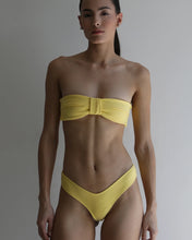 Carregar imagem no visualizador da galeria, Biquíni Tanga Asa Delta - Amarelo