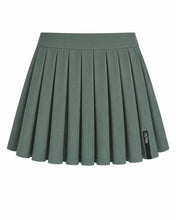 Carregar imagem no visualizador da galeria, Saia Esportiva Plissada c/ Short Fixo - Verde Floresta