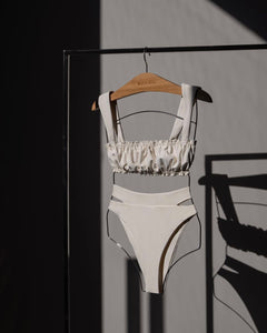Biquíni Tanga Asa Delta Fenda - Off-White