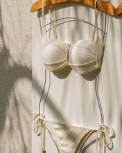 Carregar imagem no visualizador da galeria, Biquíni Tanga Triângulo - Off-White Textura