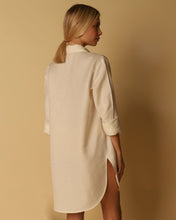 Carregar imagem no visualizador da galeria, Chemisier Alfaiataria - Linho Off-White